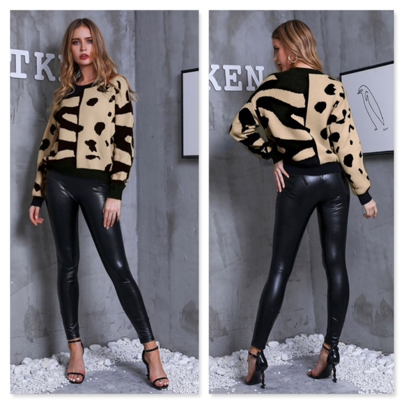 Animal Print Oversized Pullover Beige & Black - Picture 2 of 8
